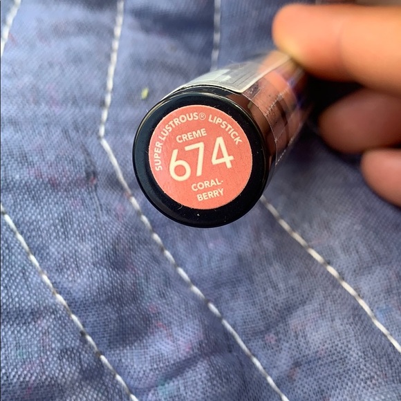 Revlon Super Lustrous Lipstick - Picture 15 of 15